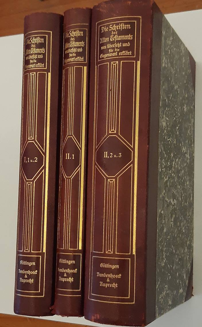 GRESSMANN, H. & H. GUNKEL a.o. Die Schriften des Alten Testaments in Auswahl neu übersetzt und für die Gegenwart erklärt von H. Gunkel, W. Staerk, P. Volz, H. Gressmann, H. Schmidt und M. Haller. 5 parts in 3 vols.